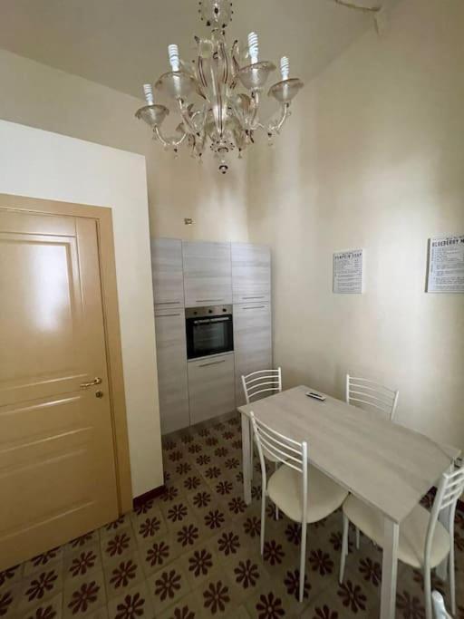Villa Garibaldi 86 Viareggio Exterior foto